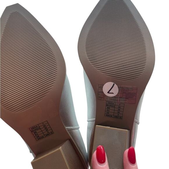 FOREVER 21 Y2K Statement Boots Metallic Silver Sz 7 NWT - Picture 8 of 14